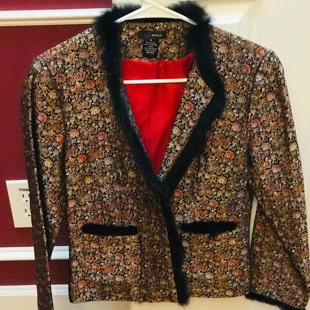 New beautiful oriental blazer with feather trim